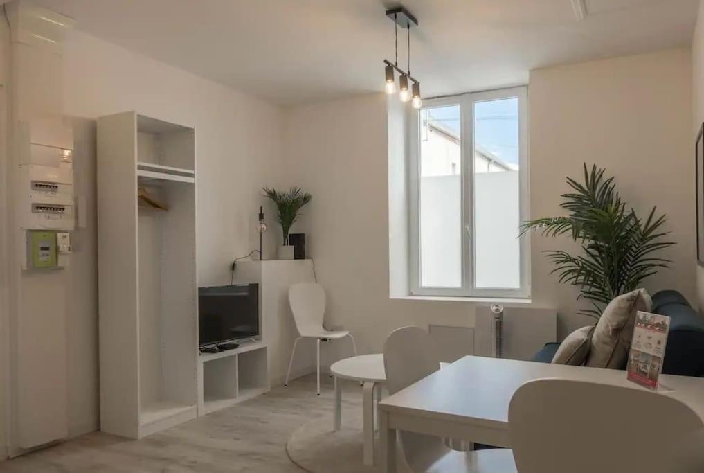 Appartamento Charme De Loire A St Ay *T2* Saint-Ay Esterno foto